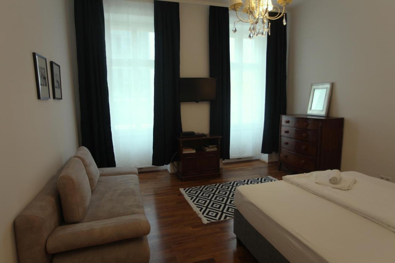 Casa Nostra - Ausgefallene Wohnung Am Augarten Відень Екстер'єр фото