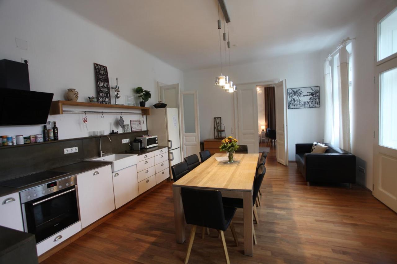 Casa Nostra - Ausgefallene Wohnung Am Augarten Відень Екстер'єр фото